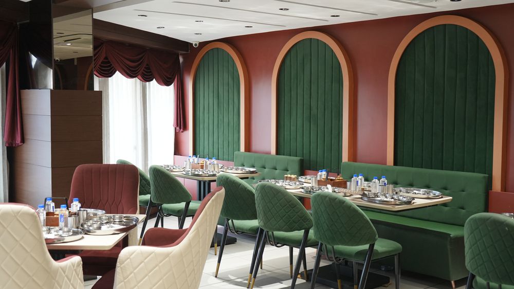 Rotlo dining interior