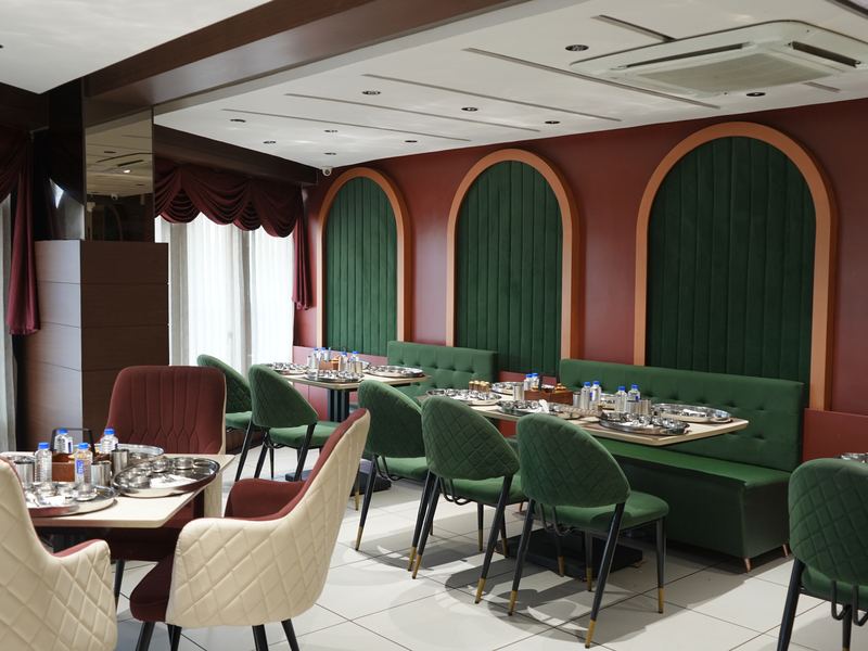 Rotlo dining